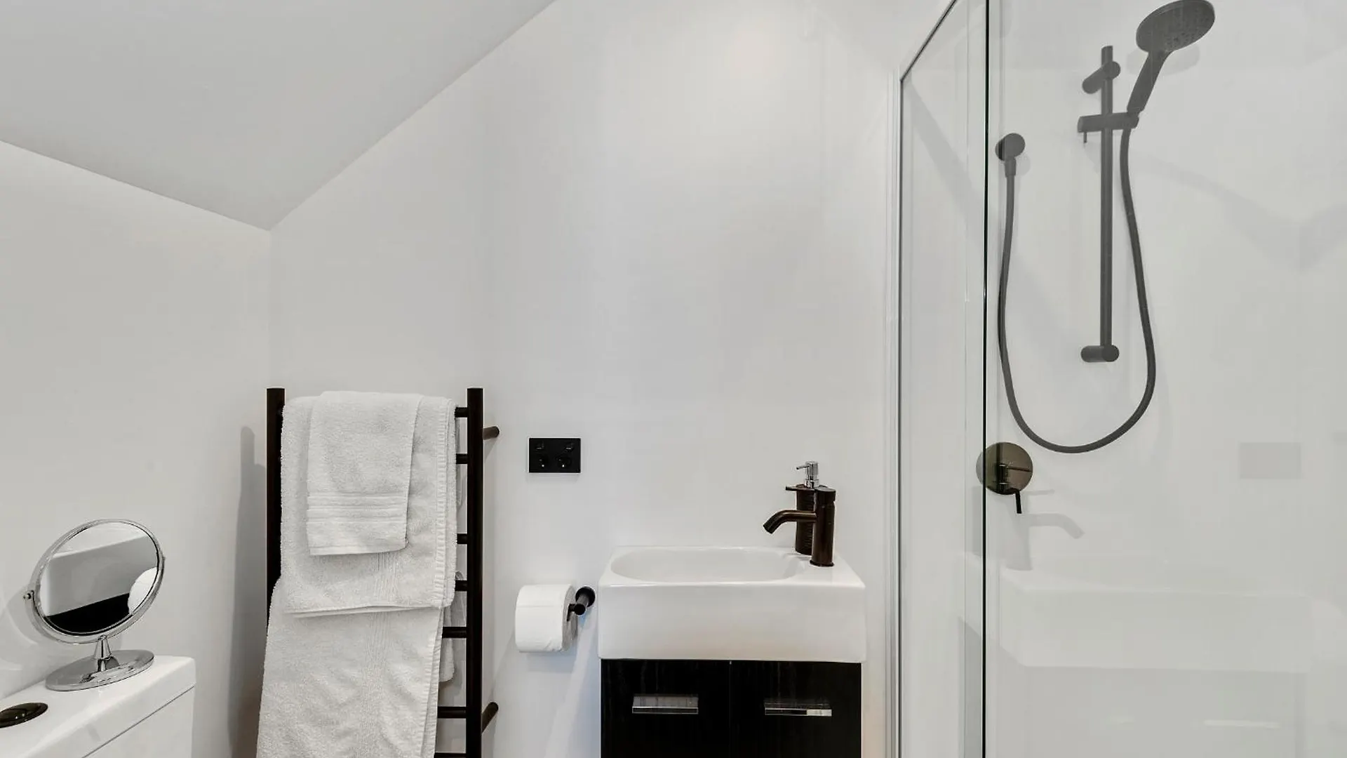Divine On Derby - Christchurch Holiday Home