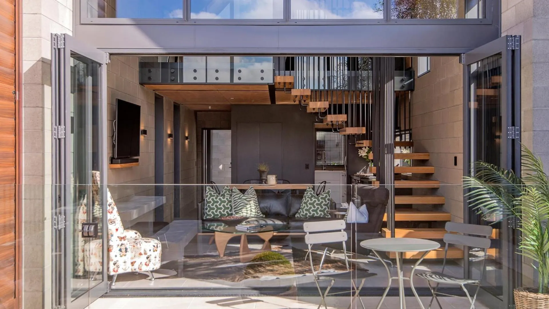 Divine On Derby - Christchurch Holiday Home New Zealand